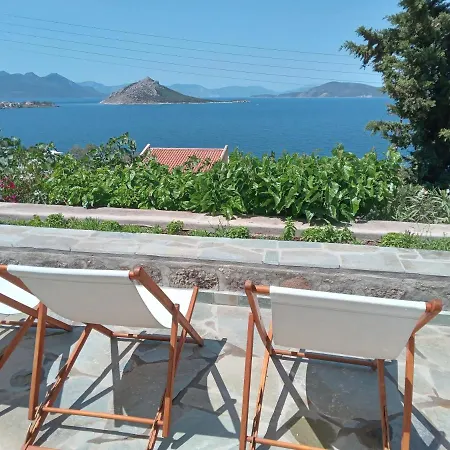 Fantastic House With A Wonderful View Of The Sea *
