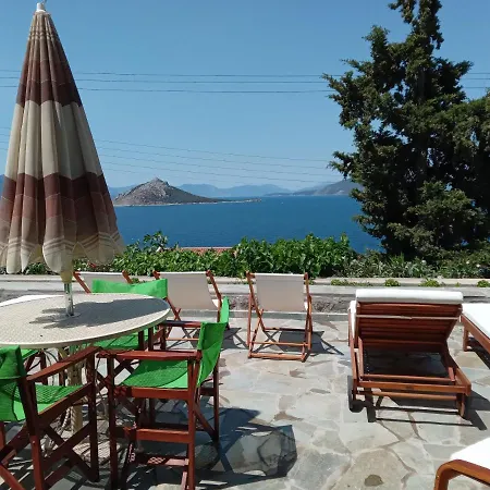 Fantastic House With A Wonderful View Of The Sea *