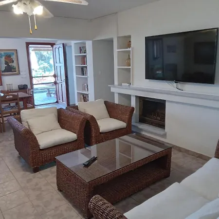 Fantastic House With A Wonderful View Of The Sea * Kapotidhes